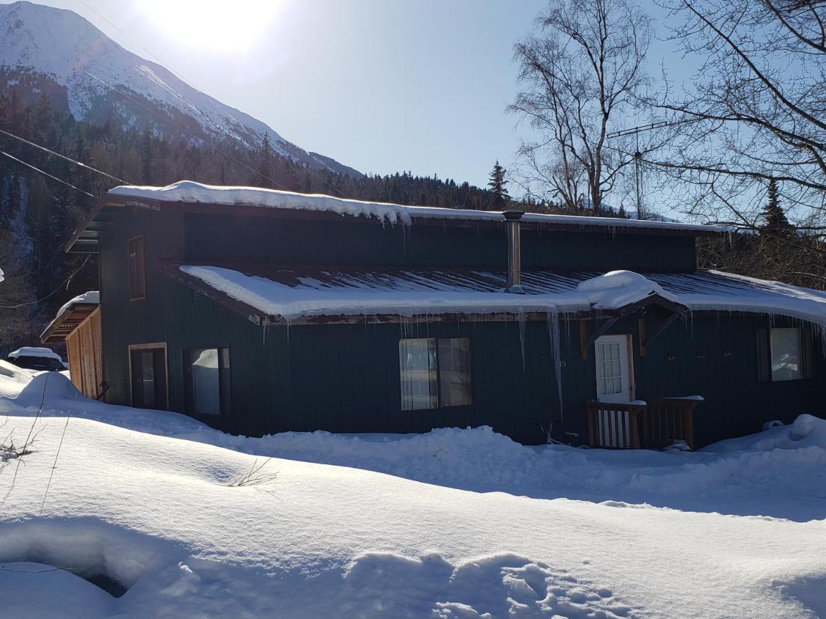 Gwin'S Lodge & Roadhouse Cooper Landing Exterior foto