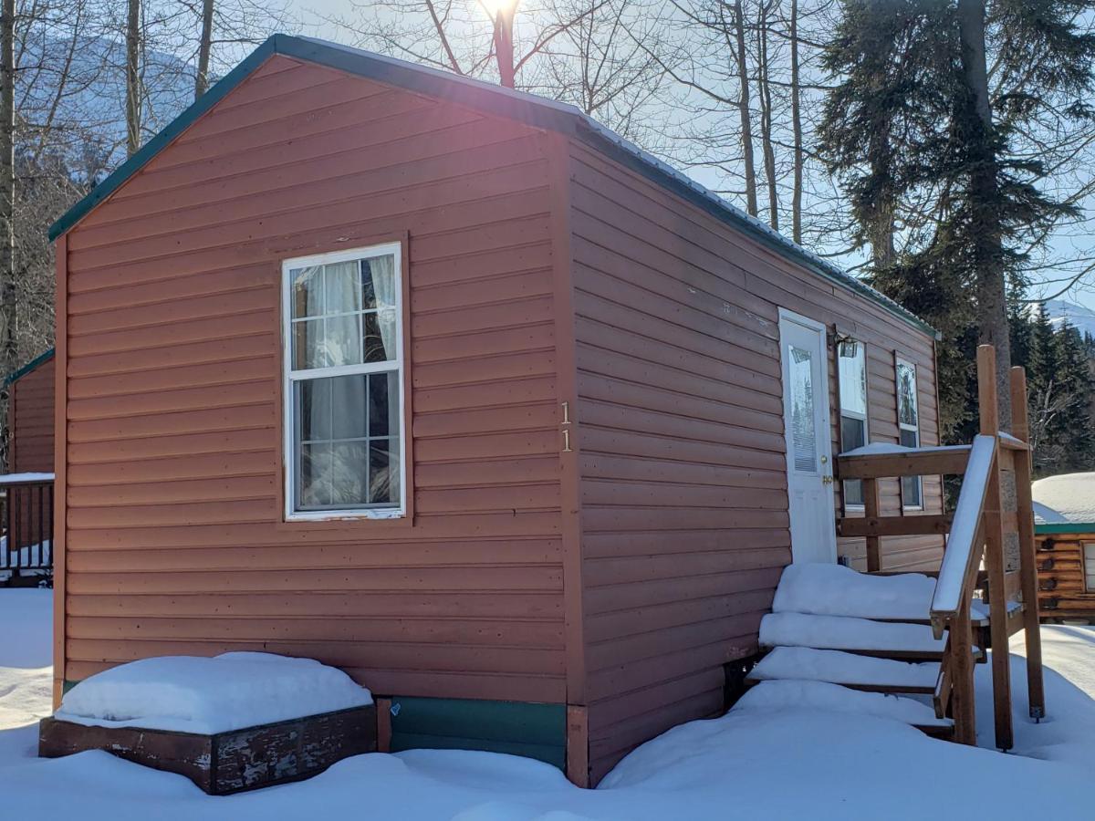 Gwin'S Lodge & Roadhouse Cooper Landing Exterior foto